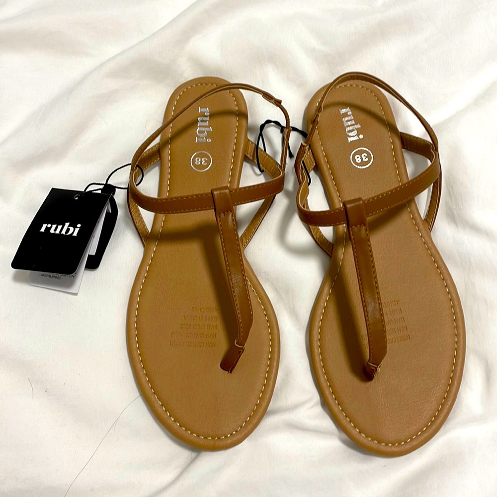 NWT Rubi Everyday Toe Post Sandal